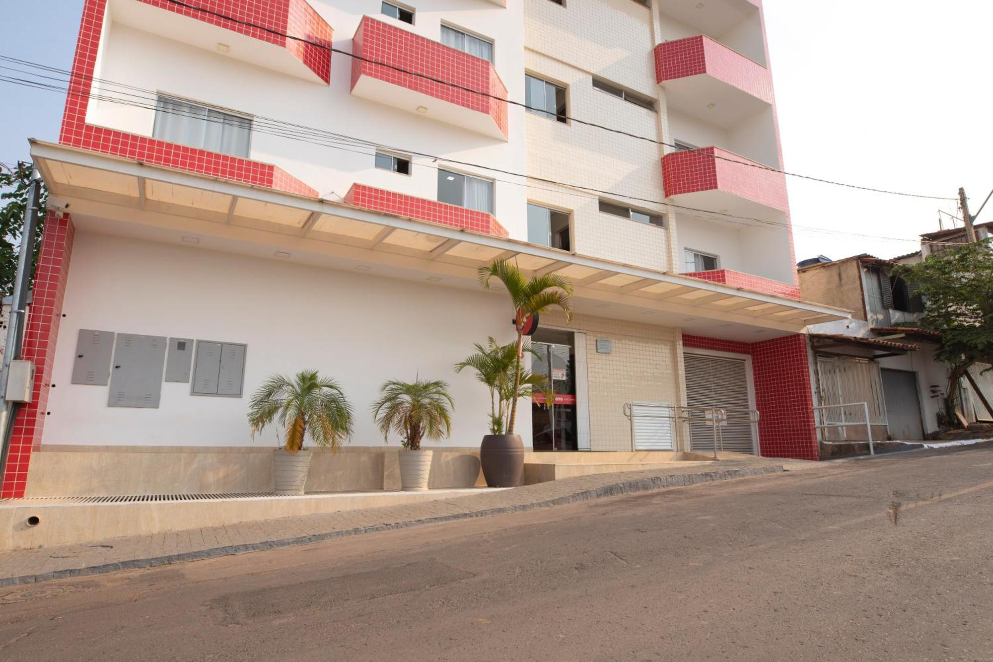 Oyo Tropical Confort Hotel, Brasilia Sao Sebastiao  Экстерьер фото