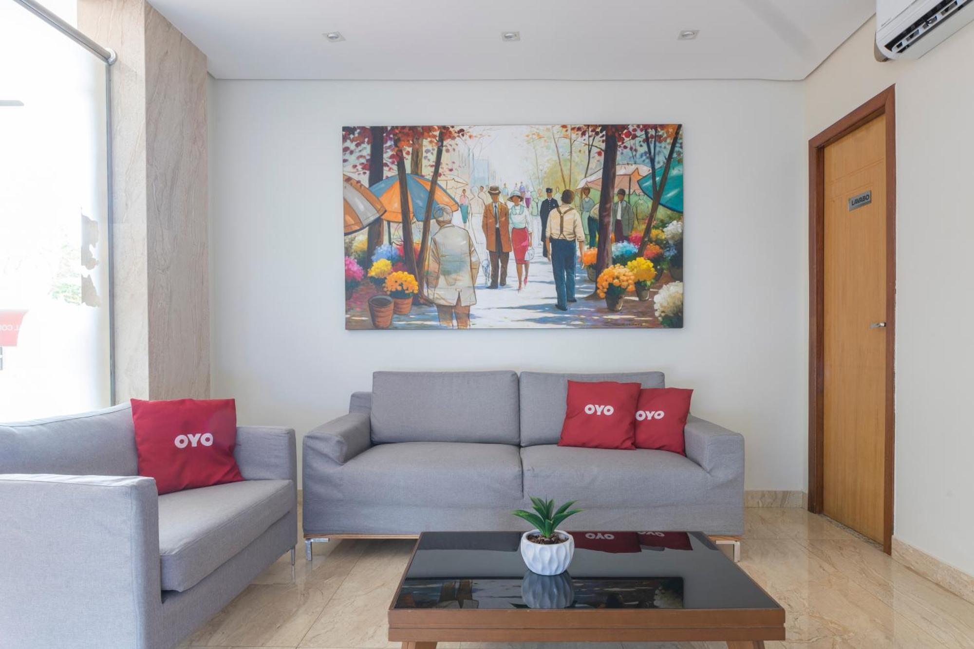 Oyo Tropical Confort Hotel, Brasilia Sao Sebastiao  Экстерьер фото